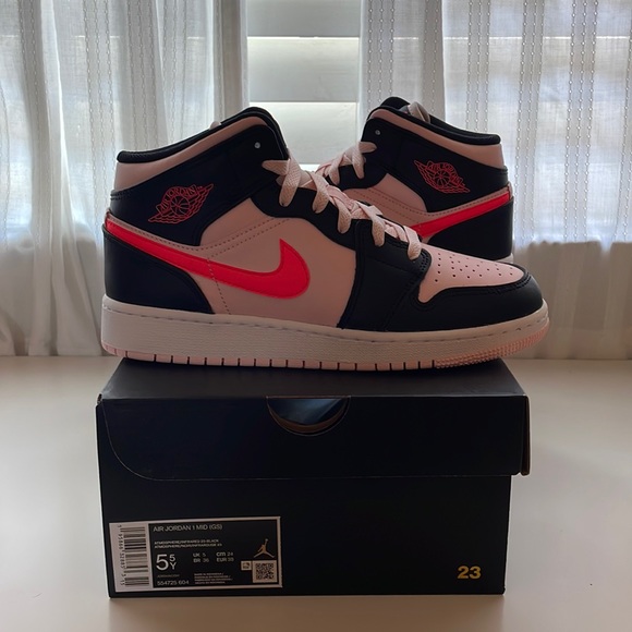 Black & Pink Air Jordan 1 MID (GS) - Picture 2 of 5